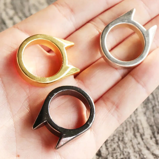 Men/Women Outdoor Survival Self-Defense Rings Broken Window Cat's Ear Safety Survival Metal Defense Ring Self Defense Supplies - KYAAN